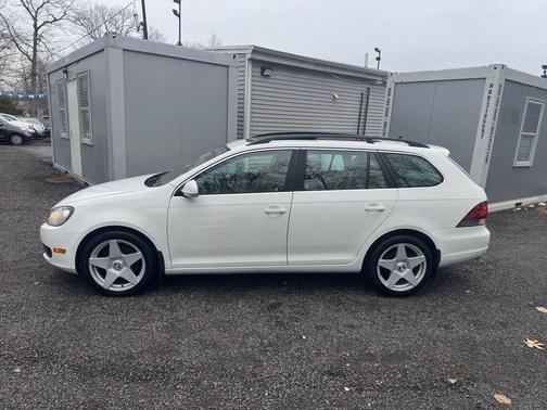 2014 Volkswagen Jetta SportWagen DSG TDI w/Sunroof & Nav