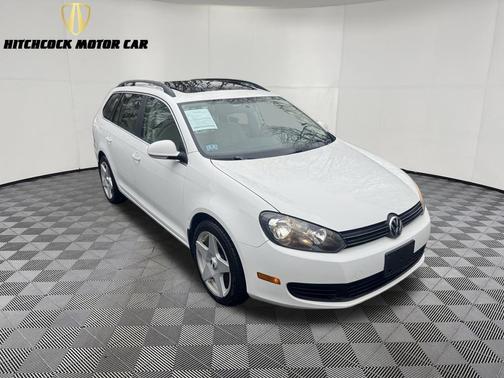 Candy White 2014 Volkswagen Jetta SportWagen DSG TDI w/Sunroof & Nav