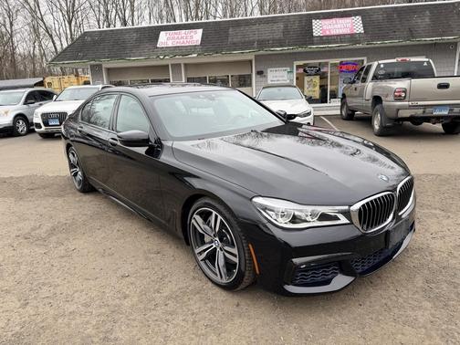 2017 BMW 750 I