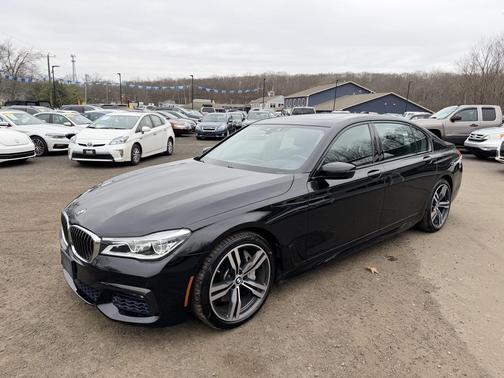2017 BMW 750 I