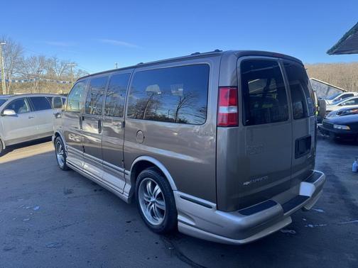 2004 Chevrolet Express 1500 Base