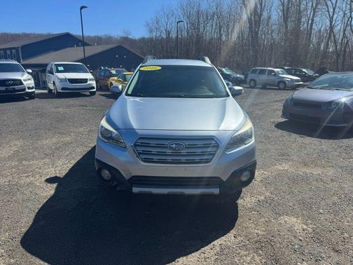 Ice Silver Metallic 2016 Subaru Outback 2.5i Limited