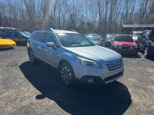 Ice Silver Metallic 2016 Subaru Outback 2.5i Limited