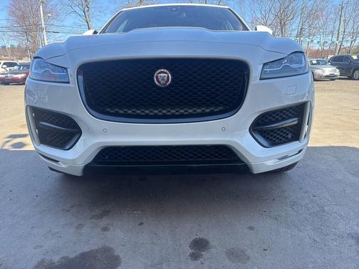 Polaris White 2017 Jaguar F-PACE 35t R-Sport