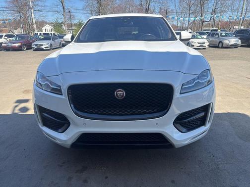 Polaris White 2017 Jaguar F-PACE 35t R-Sport