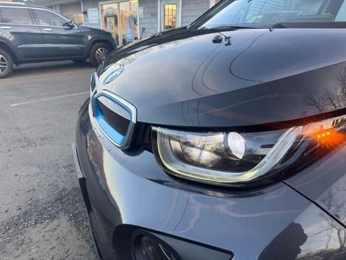 2014 BMW i3 Base w/Range Extender