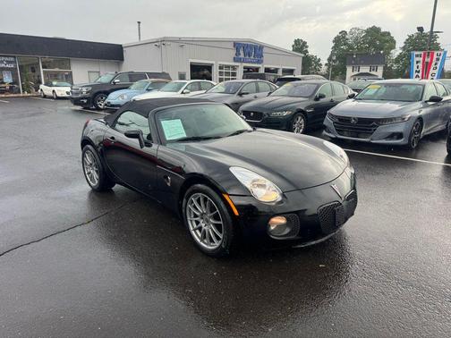Mysterious (Black) 2007 Pontiac Solstice GXP