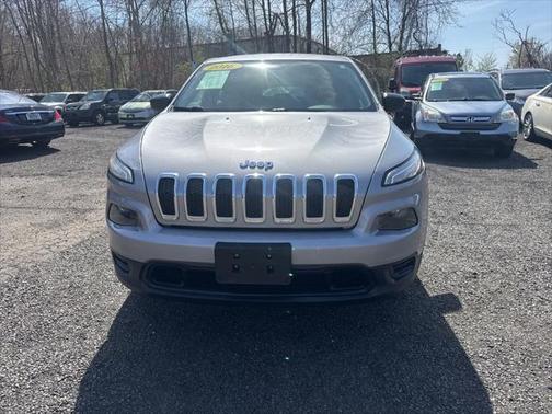 2016 Jeep Cherokee Sport