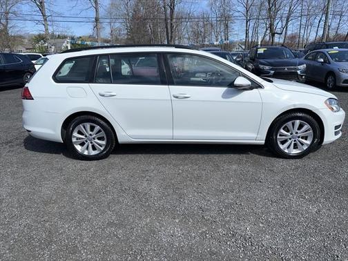 2017 Volkswagen Golf SportWagen TSI S