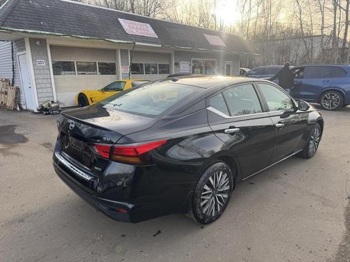 2023 Nissan Altima 2.5 SV