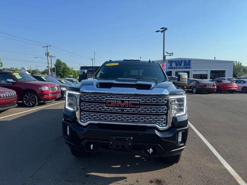 Black 2021 GMC Sierra 2500 Denali