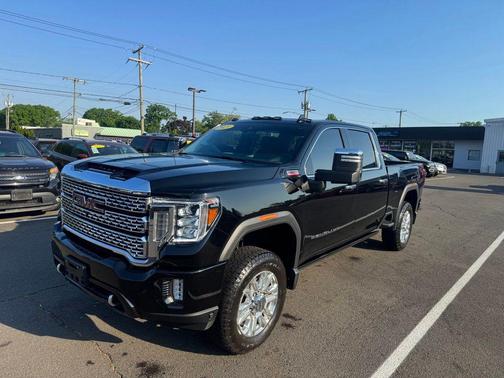 Black 2021 GMC Sierra 2500 Denali