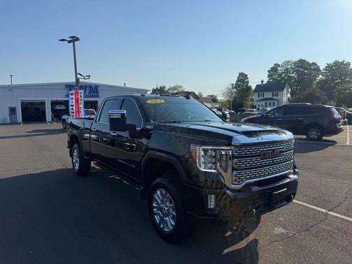 Black 2021 GMC Sierra 2500 Denali