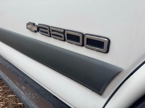 2000 Chevrolet Express 3500 Base