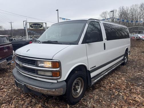 2000 Chevrolet Express 3500 Base