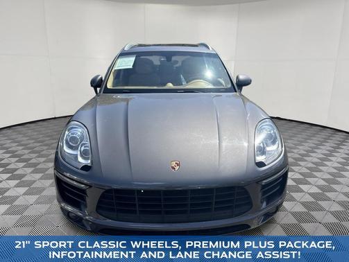 Agate Gray Metallic 2016 Porsche Macan Macan S