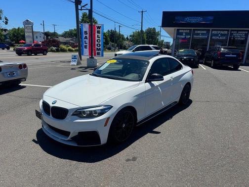 Alpine White 2018 BMW M240 i
