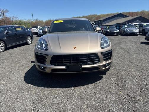 2017 Porsche Macan Base