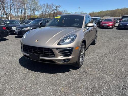 2017 Porsche Macan Base