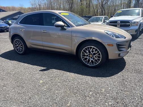 2017 Porsche Macan Base