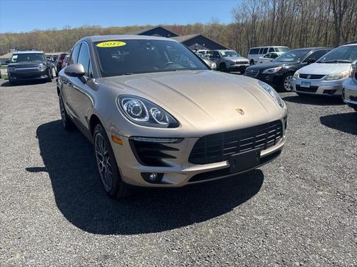 2017 Porsche Macan Base
