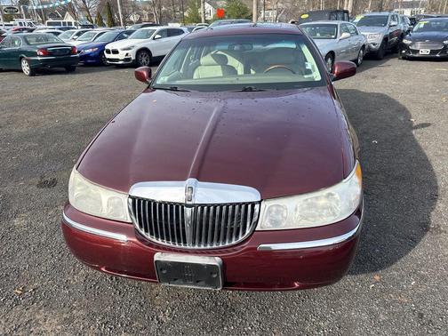 2000 Lincoln Town Car Cartier