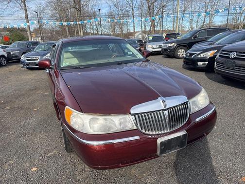 2000 Lincoln Town Car Cartier