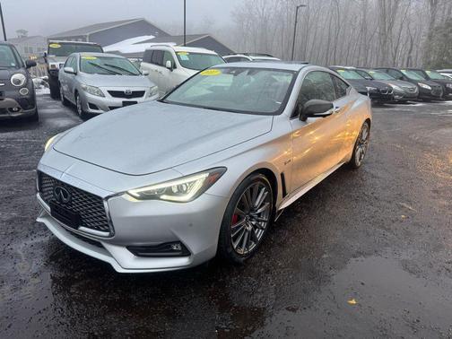 2017 INFINITI Q60 3.0t Red Sport 400