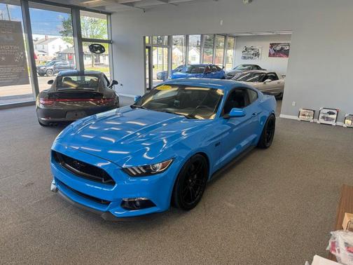 Grabber Blue 2017 Ford Mustang GT