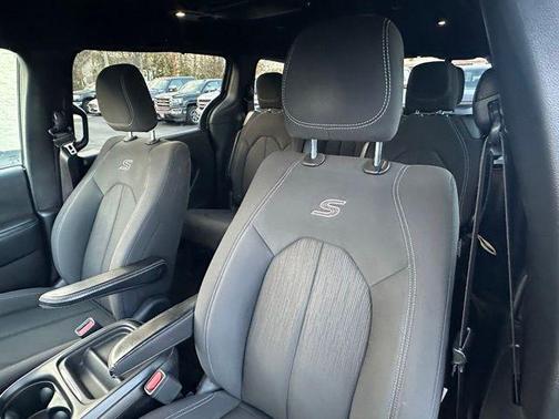 2019 Chrysler Pacifica Touring Plus