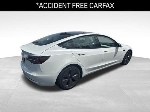 Pearl White Multi-Coat 2023 Tesla Model 3 Long Range