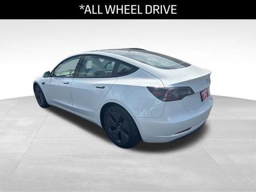 Pearl White Multi-Coat 2023 Tesla Model 3 Long Range