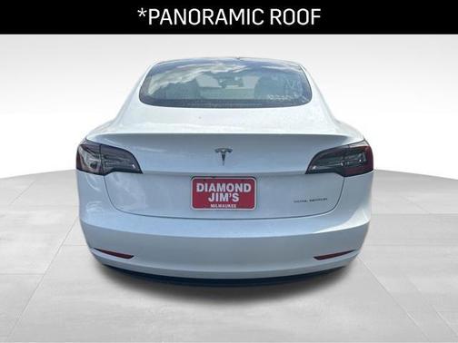 Pearl White Multi-Coat 2023 Tesla Model 3 Long Range