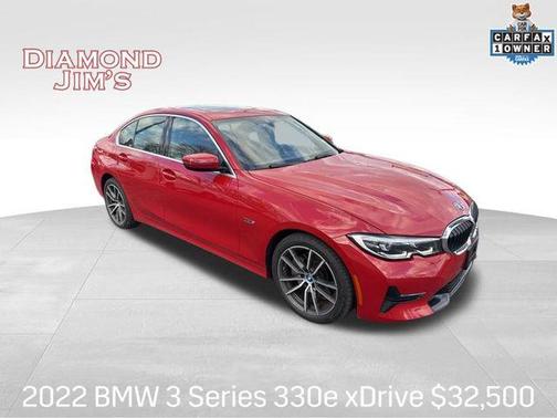 Melbourne Red Metallic 2022 BMW 330e xDrive