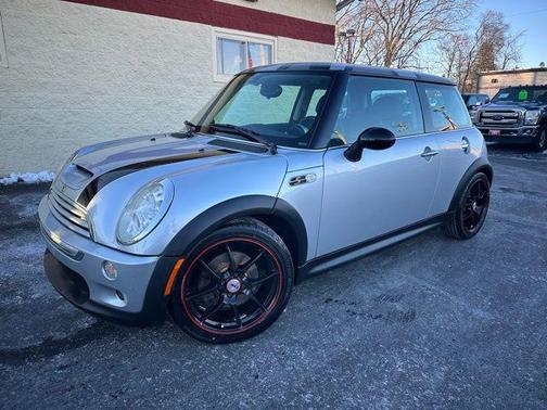 2006 MINI Cooper S Base