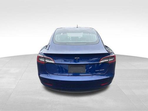 Deep Blue Metallic 2018 Tesla Model 3 Long Range
