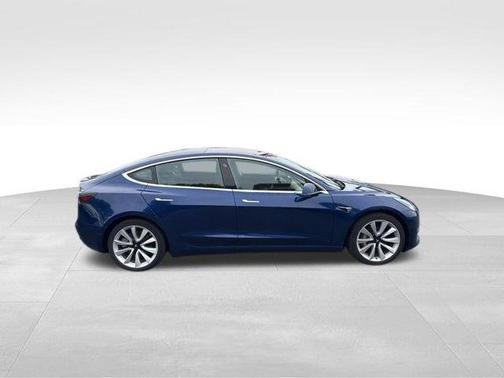 Deep Blue Metallic 2018 Tesla Model 3 Long Range