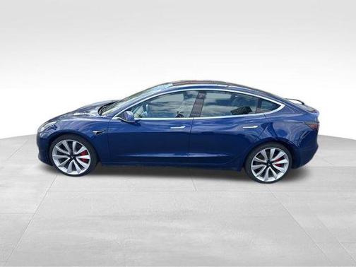 Deep Blue Metallic 2019 Tesla Model 3 Performance