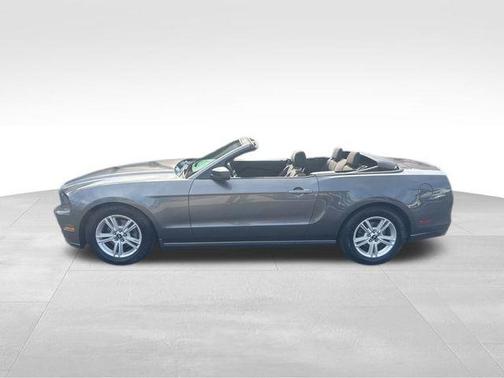 Black 2014 Ford Mustang V6