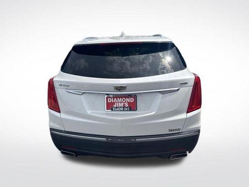 Crystal White 2017 Cadillac XT5 Luxury