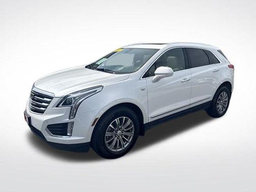Crystal White 2017 Cadillac XT5 Luxury