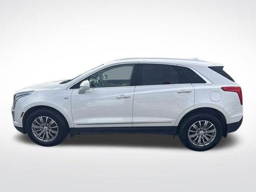 Crystal White 2017 Cadillac XT5 Luxury