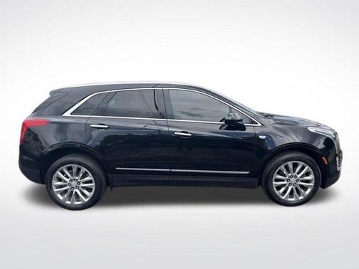 Stellar Black Metallic 2018 Cadillac XT5 Platinum