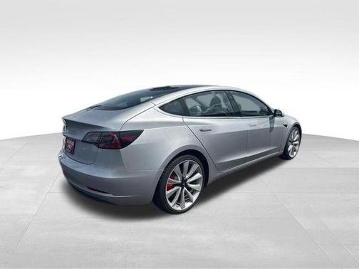Silver 2018 Tesla Model 3 Performance