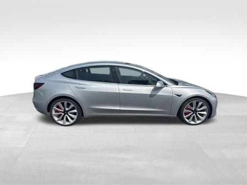 Silver 2018 Tesla Model 3 Performance