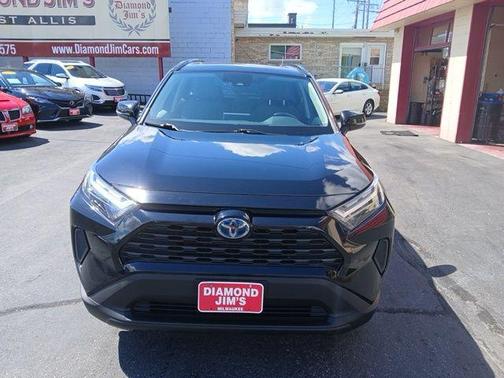 2022 Toyota RAV4 Hybrid XLE