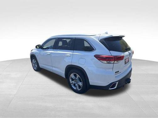 Blizzard Pearl 2017 Toyota Highlander Limited