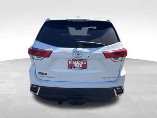 Blizzard Pearl 2017 Toyota Highlander Limited