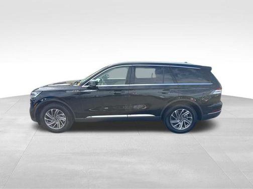 Black Metallic 2023 Lincoln Aviator Standard AWD