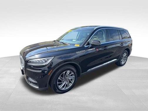Black Metallic 2023 Lincoln Aviator Standard AWD